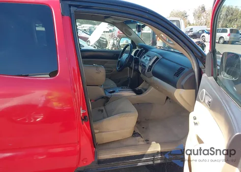 2011 Toyota Tacoma из США, поврежденный, VIN 5TFTX4CN8BX005948